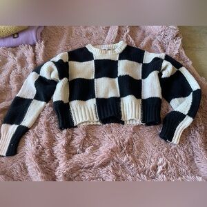 Frame RARE Checkerboard Cropped Crewneck Sweater - Black & Cream